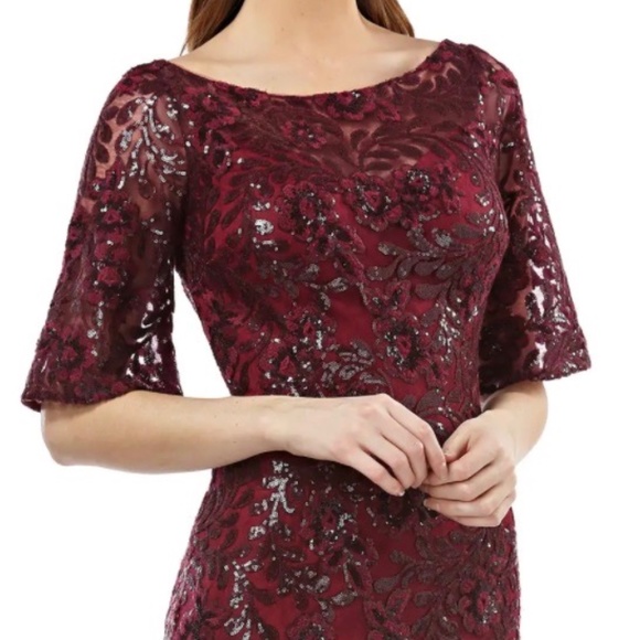 Carmen Marc Valvo Infusion V-Back Sequin Lace Cocktail Dress - Picture 5 of 10